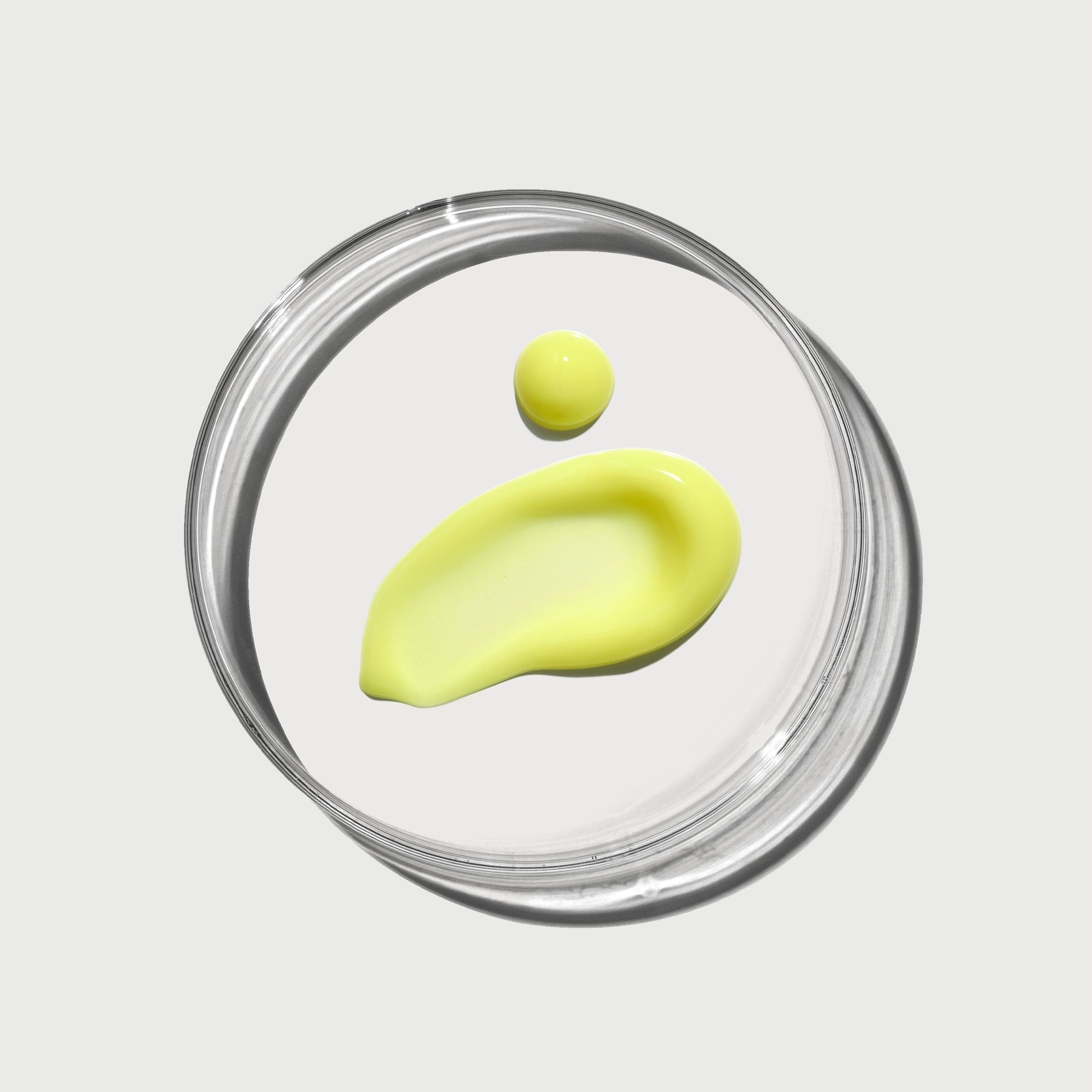 NATR-10080-Swatch_Retinaldehyde_0.15_petri_bonebkgd_dd2a6812-98b9-4994-b383-7e04a08e5a1a